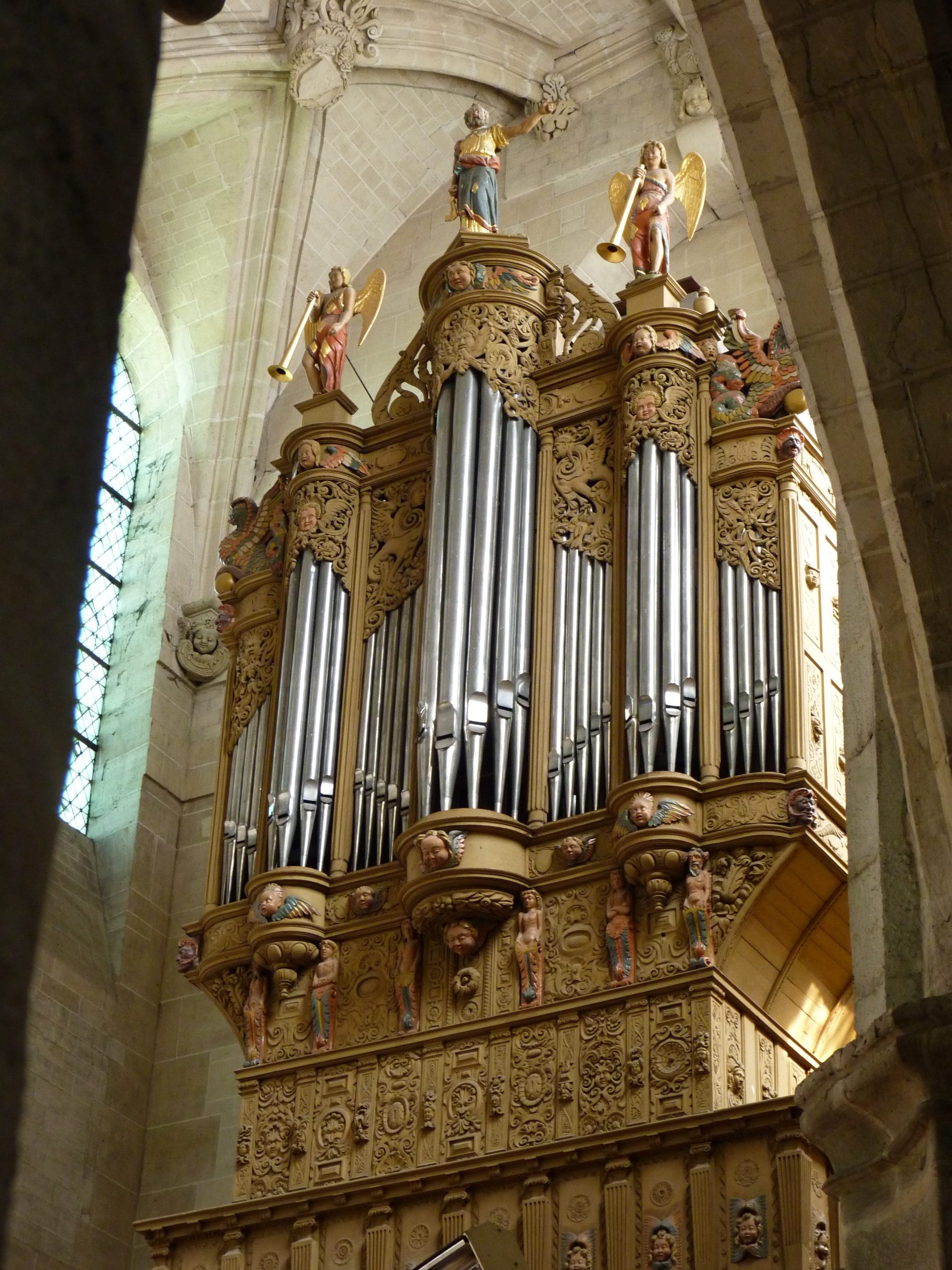 Buffet Orgue St-Pierre